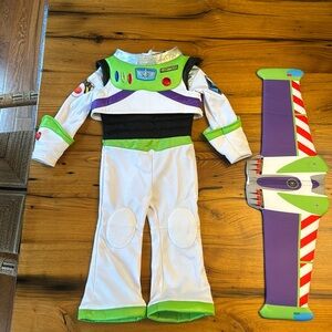 Used size 2T Buzz Lightyear costume